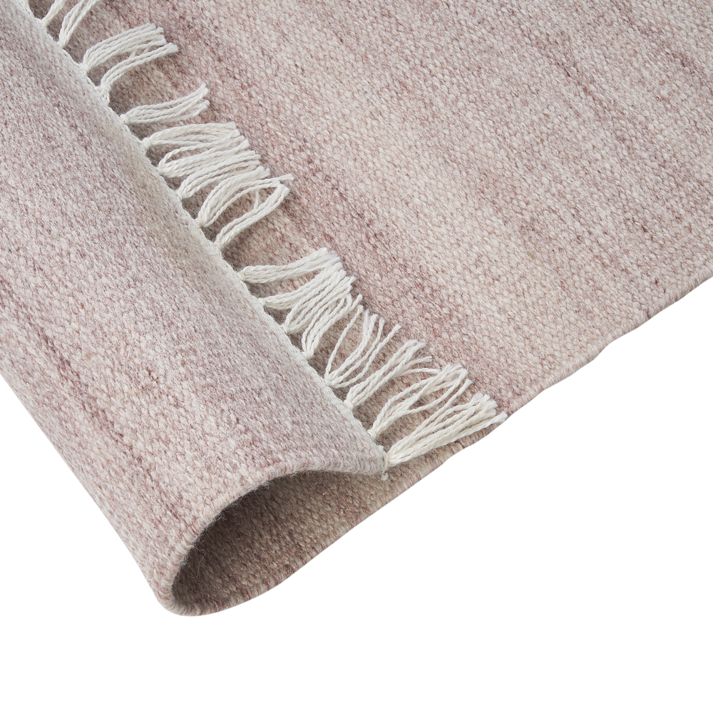 Tappeto in PET riciclato colore rosso chiaro con frange 80 x 150 cm interno esterno