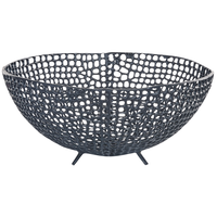 Vassoio decorativo in metallo nero Accessori rotondi Vassoio con design traforato