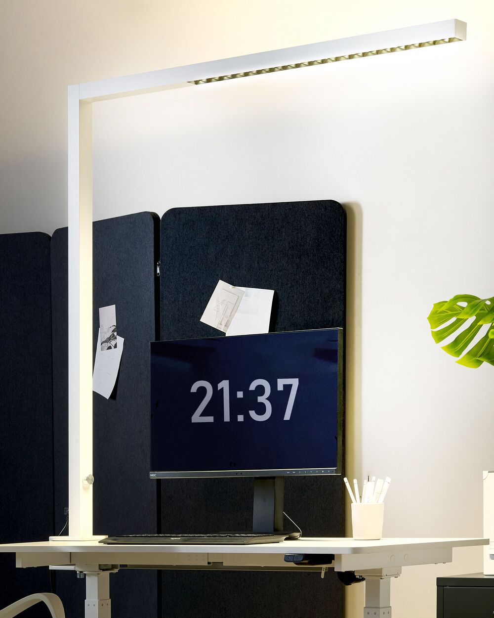 Lampada LED da scrivania bianco Metallo 120 cm Alluminio morsetto Luce Dimmerabile Ufficio Studio Moderno