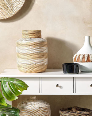 Vaso decorativo in stile naturale in rattan bianco e beige