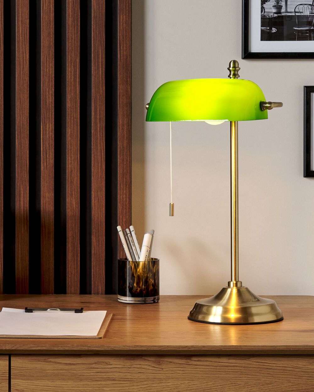Lampada da tavolo con base metallo verde oro, paralume vetro, interruttore regolabile, retrò, per la casa e l'ufficio.