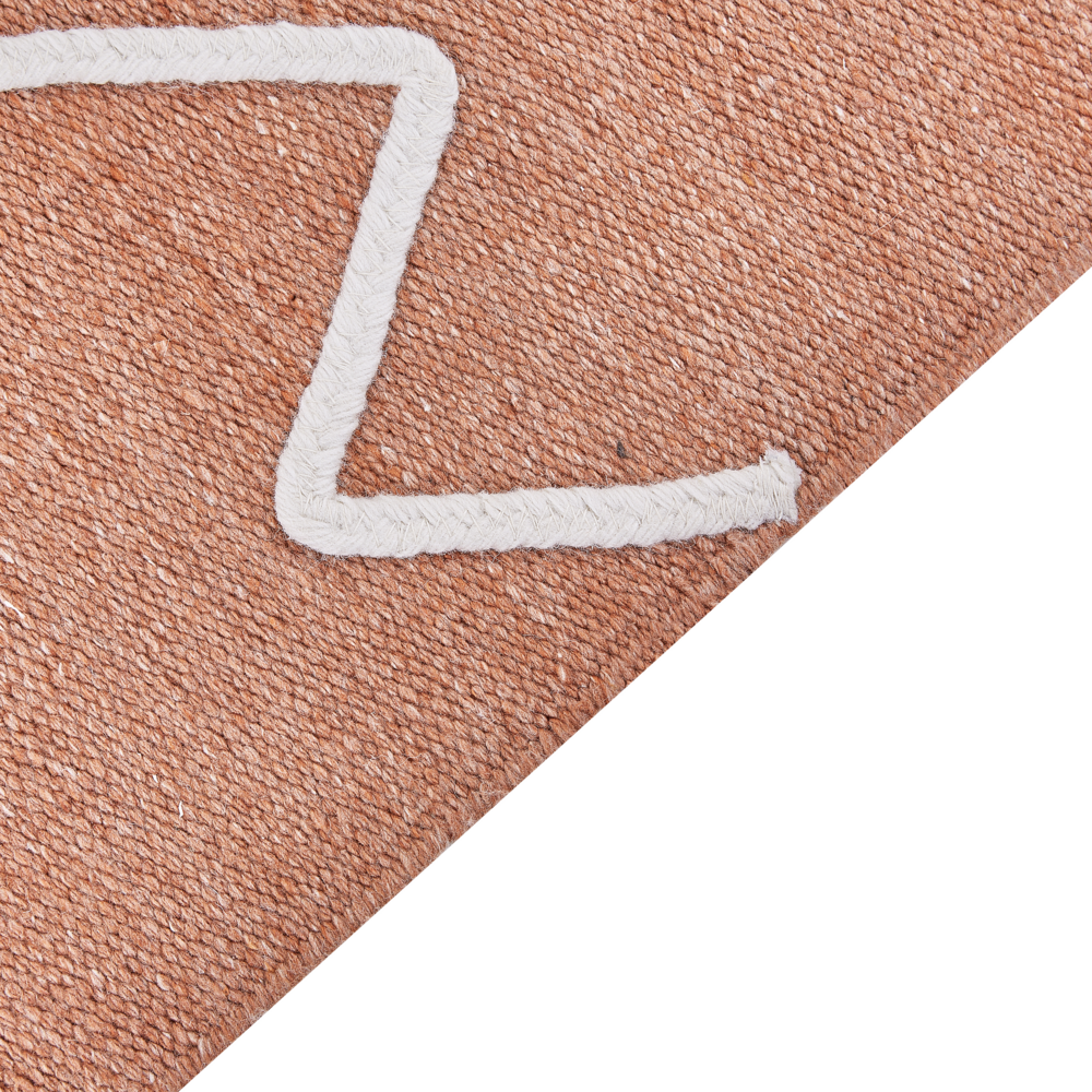 Tappeto rettangolare per interni e per esterni in poliestere con motivo a nappe rosso chiaro 140 x 200 cm stile boho