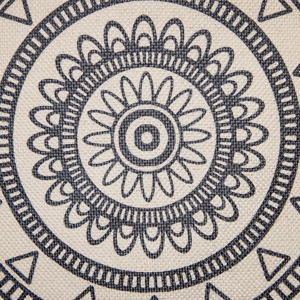 Set di 2 cuscini in tessuto di poliestere beige e nero 45 x 45 cm fodera con nappe divano soggiorno camera da letto