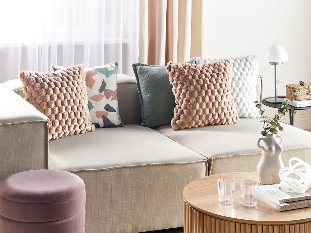 Set di 2 cuscini in ecopelle beige sabbia con motivo a nido d'ape 43 x 43 cm soggiorno camera da letto