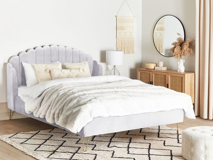 Letto con rete in velluto grigio 180 x 200 cm gambe in metallo testata retro capitonné