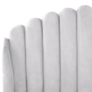 Letto con rete in velluto grigio 180 x 200 cm gambe in metallo testata retro capitonné