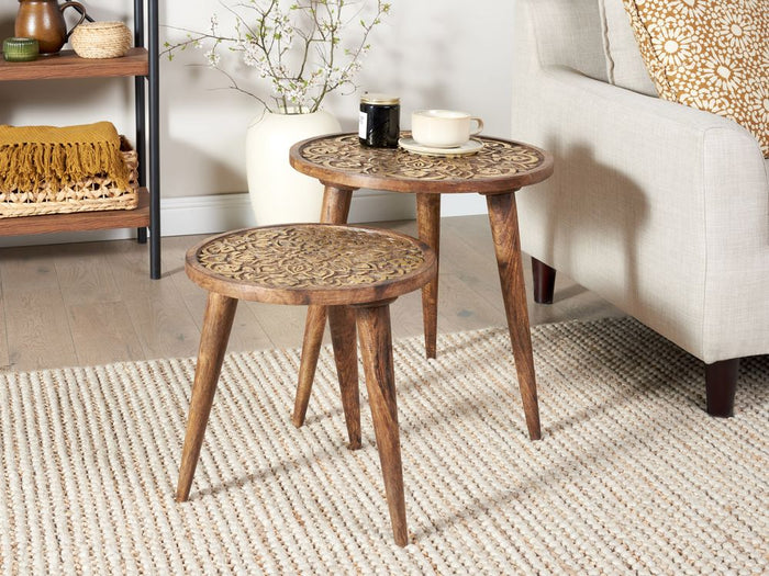 Set di 2 tavolini in legno di mango scuro Tavolino decorativo per il caffè Piccolo arredamento per il soggiorno Design orientale