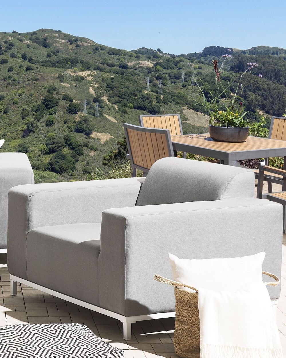 Set di 2 poltrone da giardino rivestimento tessuto grigio gambe alluminio Nero interni ed esterni mobili resistenti agli agenti atmosferici