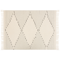 Coperta in cotone bianco e nero 130 x 170 cm con motivo a righe e frange decorative, fatta a mano.