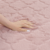 Tappeto in pelle sintetica di coniglio rosa 160 x 230 cm motivo a rete soggiorno camera da letto