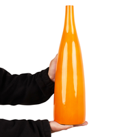 Vaso di terracotta alto a forma bottiglia color arancione 50 cm stile moderno soggiorno
