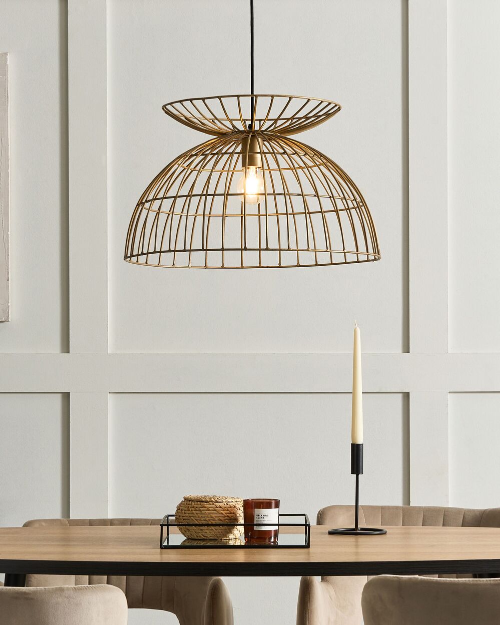 Lampadario con paralume a forma di gabbia in ferro e ottone stile moderno contemporaneo