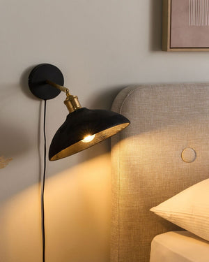 Lampada da parete nera e ottone con paralume a cono in legno di mango Camera da letto Soggiorno Design moderno e rustico Luce a sospensione