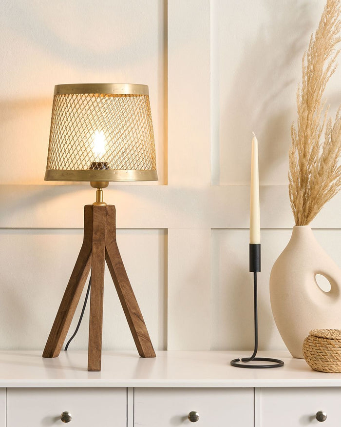 Lampada da tavolo in legno di mango scuro con paralume in ferro d'ottone Design classico Illuminazione moderna per la casa