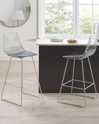 Set di 2 sgabelli in metallo argento con imbottitura in pelle stile moderno contemporaneo