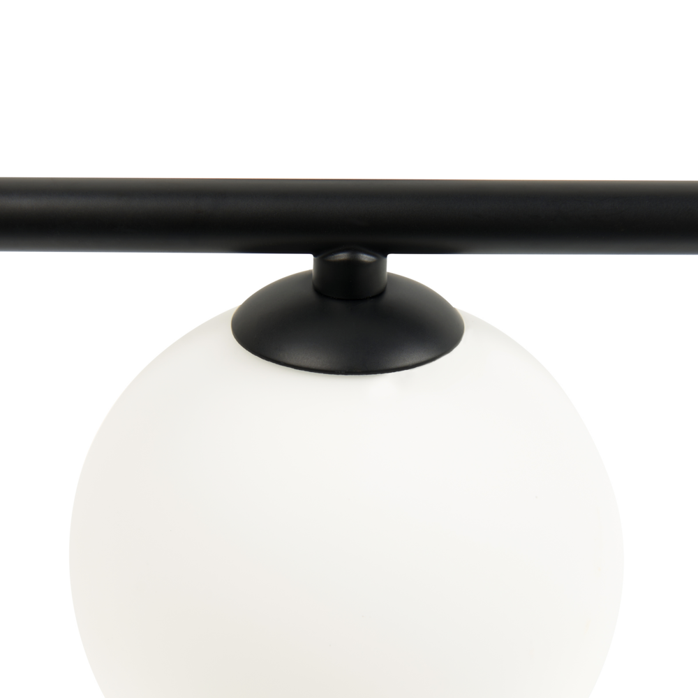 Lampada da parete con 4 luci a forma di globo e paralume in vetro base metallo nero opaco stile moderno