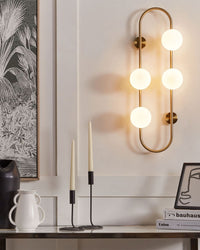 Lampada da parete con 4 luci a forma di globo e paralume in vetro base metallo dorato stile moderno