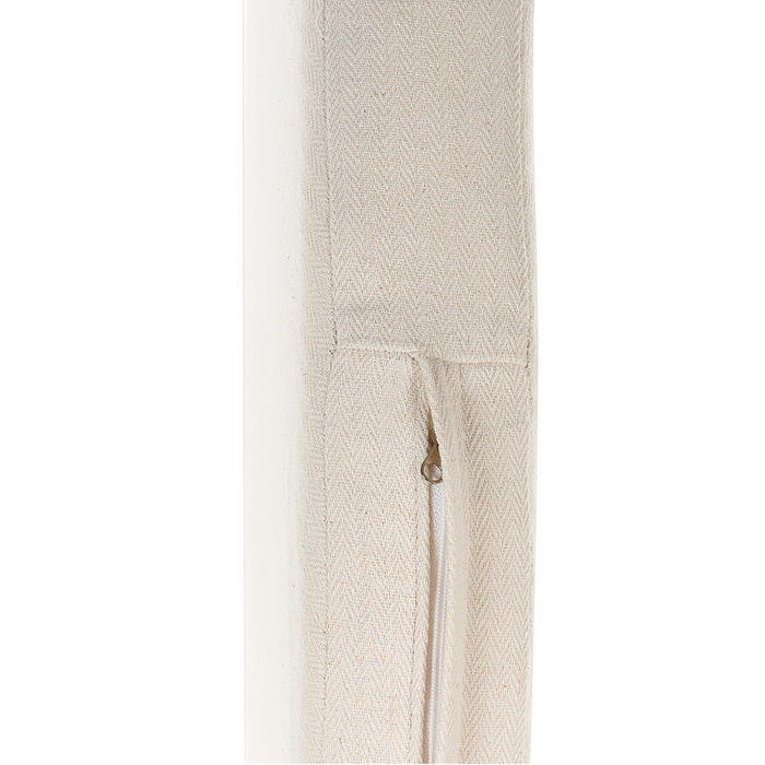 Lettino da esterno in rattan beige naturale con cuscini resistenti alle intemperie stile boho tradizionale