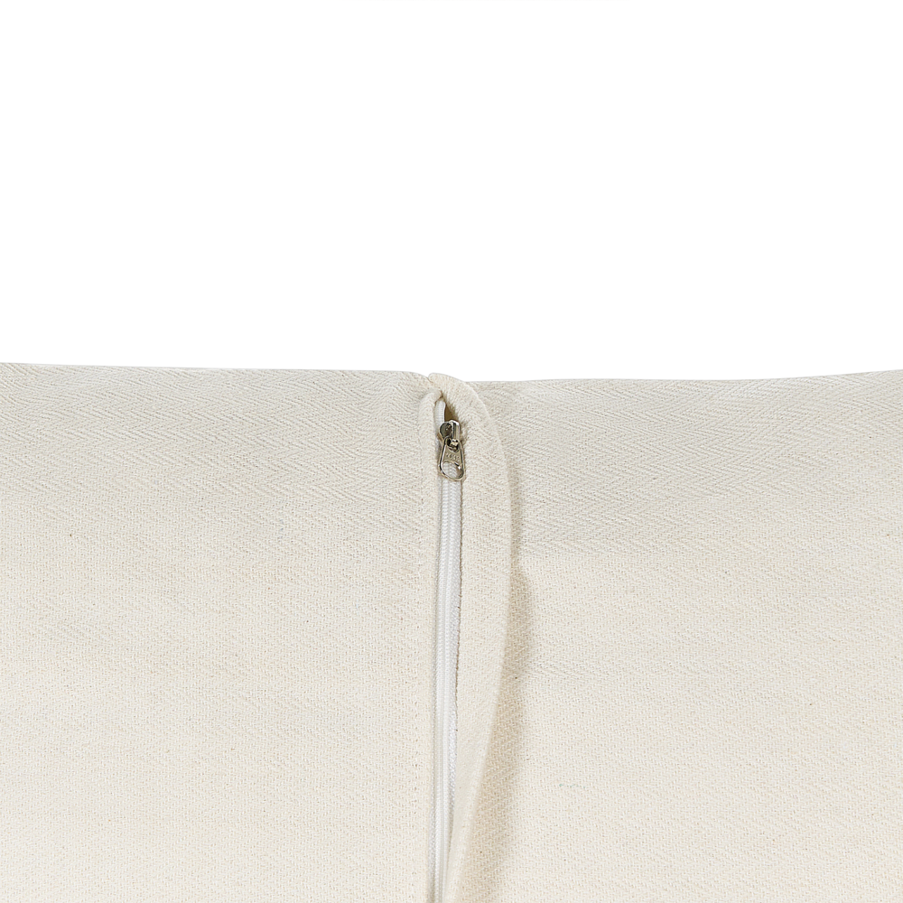 Lettino da esterno in rattan beige naturale con cuscini resistenti alle intemperie stile boho tradizionale