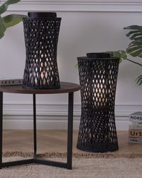 Lanterna a candela in legno di bambù nero da 38 cm con portacandele in vetro in stile Boho per interni
