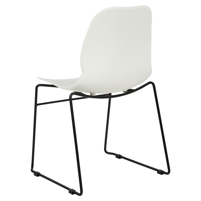 Set di 4 sedie da pranzo Bianco Impilabili in plastica Gambe in acciaio nero Sedia da conferenza Design scandinavo moderno contemporaneo Sedute per la sala da pranzo