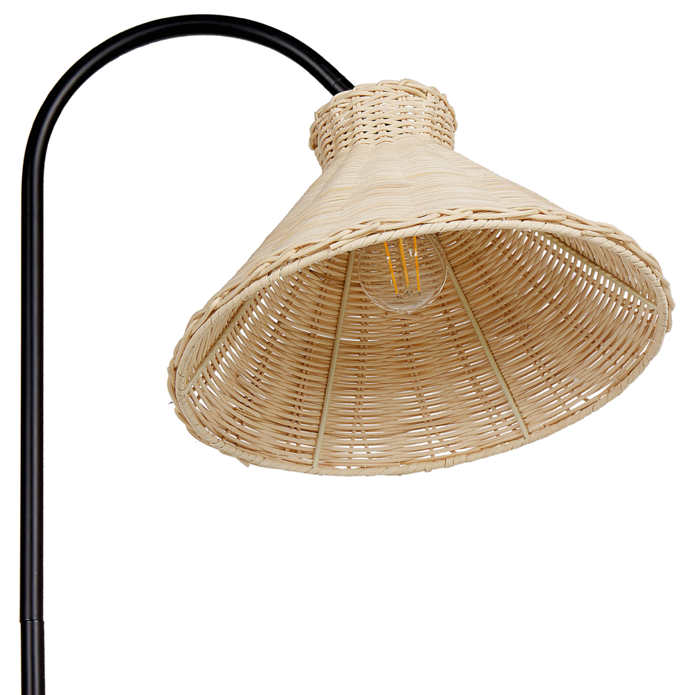 Lampada da terra con struttura in metallo nero e paralume in rattan naturale stile boho soggiorno salotto