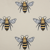 Set di 2 cuscini da giardino in poliestere beige con motivo ape 45 x 45 cm rettangolare moderno per esterni resistente all'acqua.