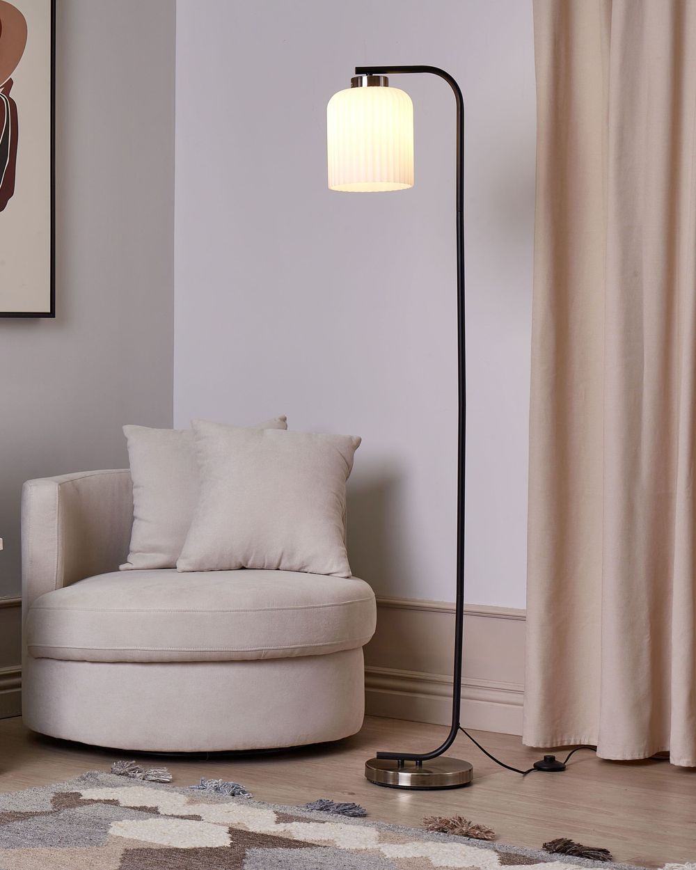 Lampada da terra in metallo con paralume in vetro bianco nero e ottone soggiorno camera da letto