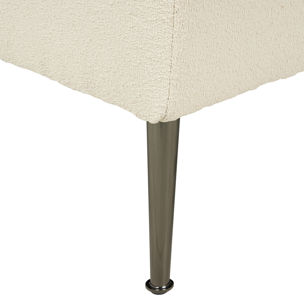 Chaise Lounge Bianco Destra in bouclè con cuscini decorativi Gambe in metallo Soggiorno di design moderno