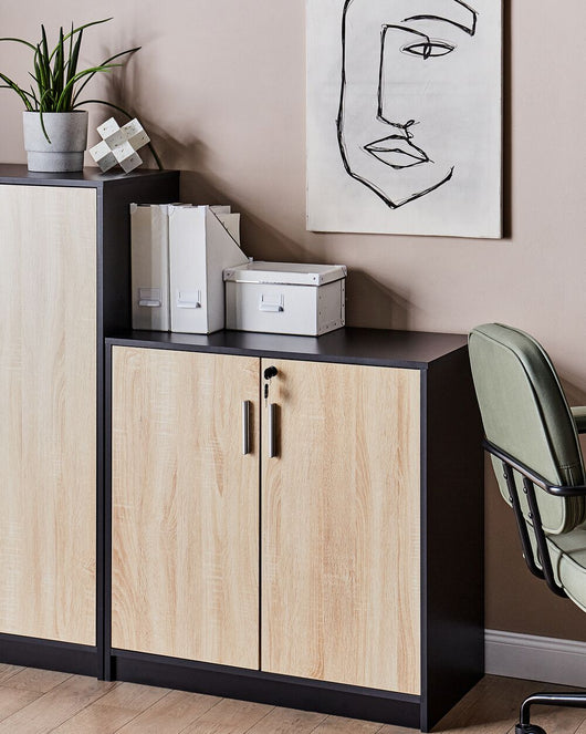 Armadietto moderno con 2 ante e 2 ripiani per l'ufficio con chiusura a chiave in legno chiaro e nero ufficio di casa stile moderno