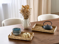 Set di 2 vassoi decorativi intrecciati in giacinto d'acqua chiaro accessorio per la casa stile boho