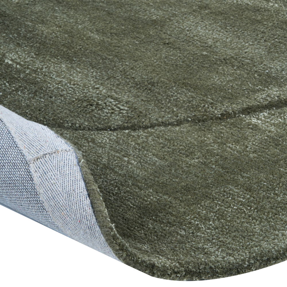 Tappeto in viscosa organico a forma di fagiolo verde scuro 160 x 230 cm soggiorno camera da letto