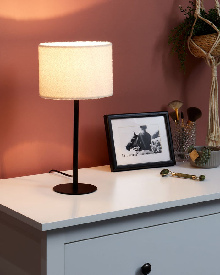 Lampada da comodino moderna con paralume in tessuto boucle e base in metallo a forma di tamburo bianco Stile moderno Soggiorno Camera da letto