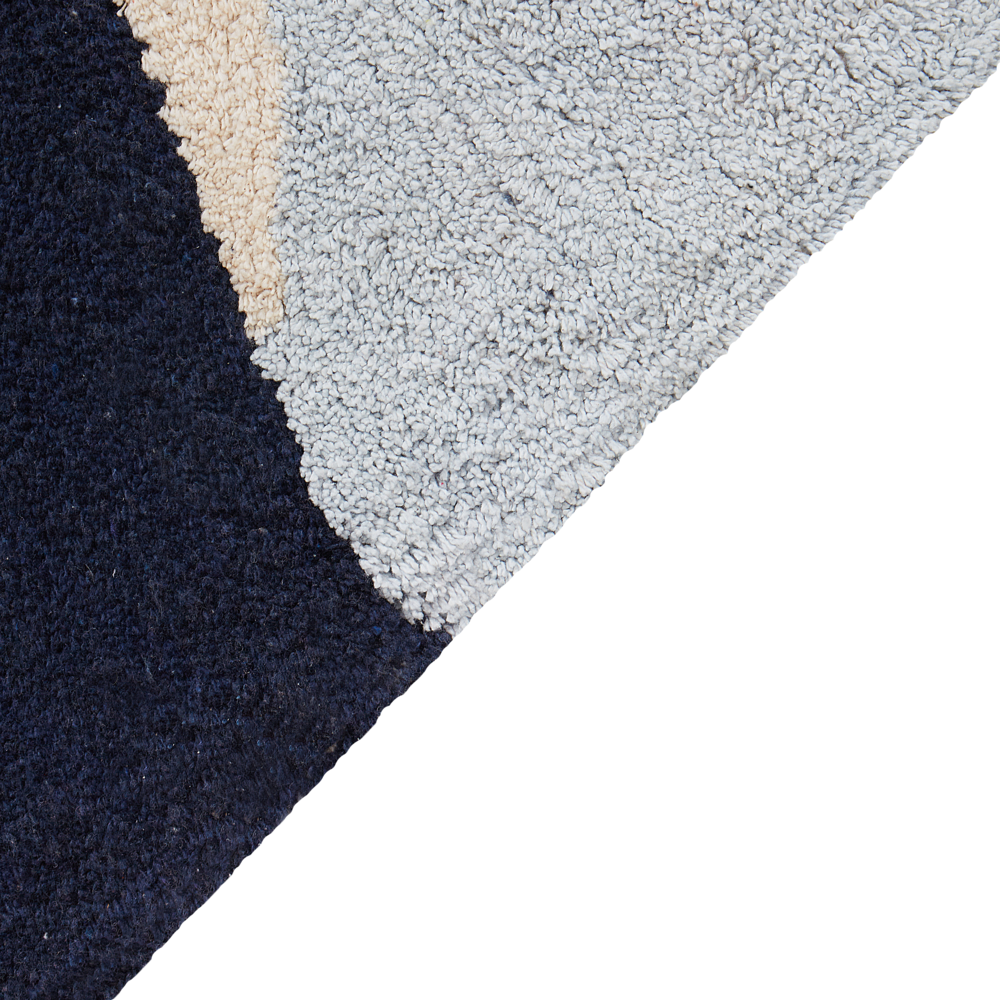 Tappeto moderno in cotone blu con motivo astratto e nappe rettangolare 140 x 200 cm cameretta nursery