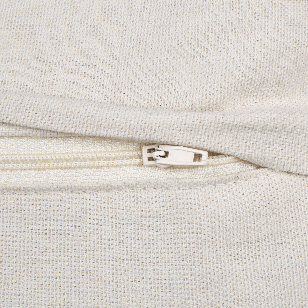 Set di 2 cuscini decorativi in cotone marrone 45 x 45 cm con motivo a orso, sfoderabili, accessori moderni per la camera da letto e il soggiorno.