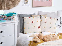 2 cuscini decorativi in cotone beige chiaro 45 x 45 cm con frange multicolori