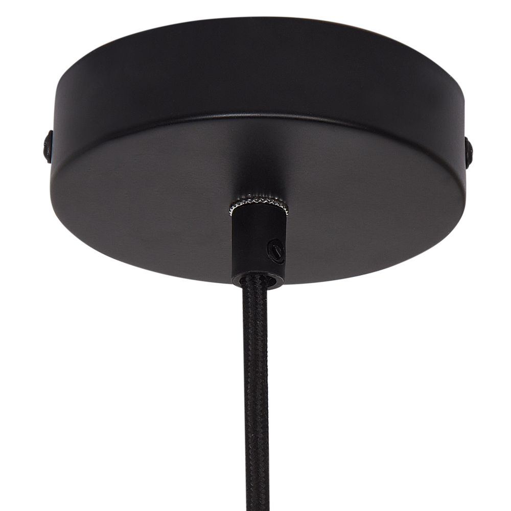 Lampadario con base in ferro realizzata in paglia stile boho elegante