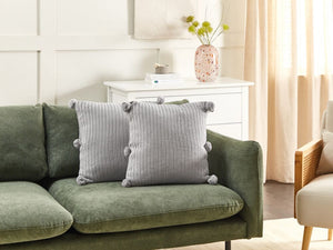 Set di 2 cuscini decorativi in cotone grigio 45 x 45 cm lavorati a maglia e sfoderabili quadrati accessori moderni per la decorazione.