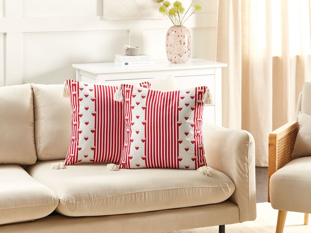 Set di 2 cuscini decorativi in cotone bianco e rosso 45 x 45 cm Motivo cuori sfoderabile Quadrato Accessori decorativi moderni