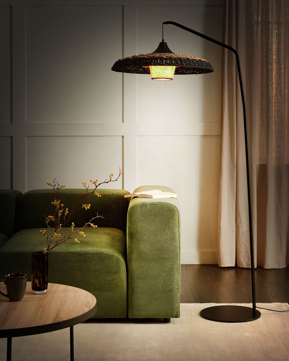 Lampada da terra in corda di carta nera realizzata a mano stile boho soggiorno camera da letto