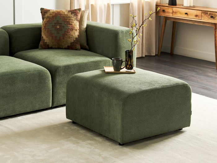 Ottomana in velluto a coste verde stile moderno contemporaneo