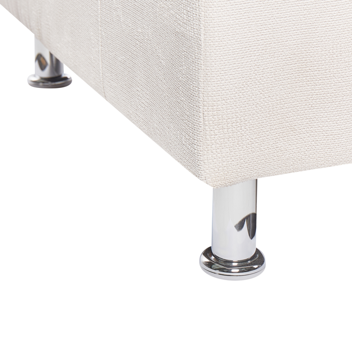 Divano a 3 posti in tessuto di ciniglia bianca con gambe in metallo argento contemporaneo