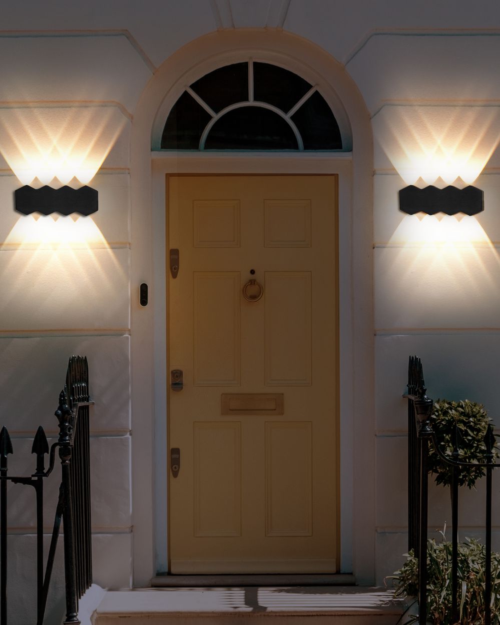 Set di 2 lampade da parete con LED in metallo di colore nero stile moderno contemporaneo