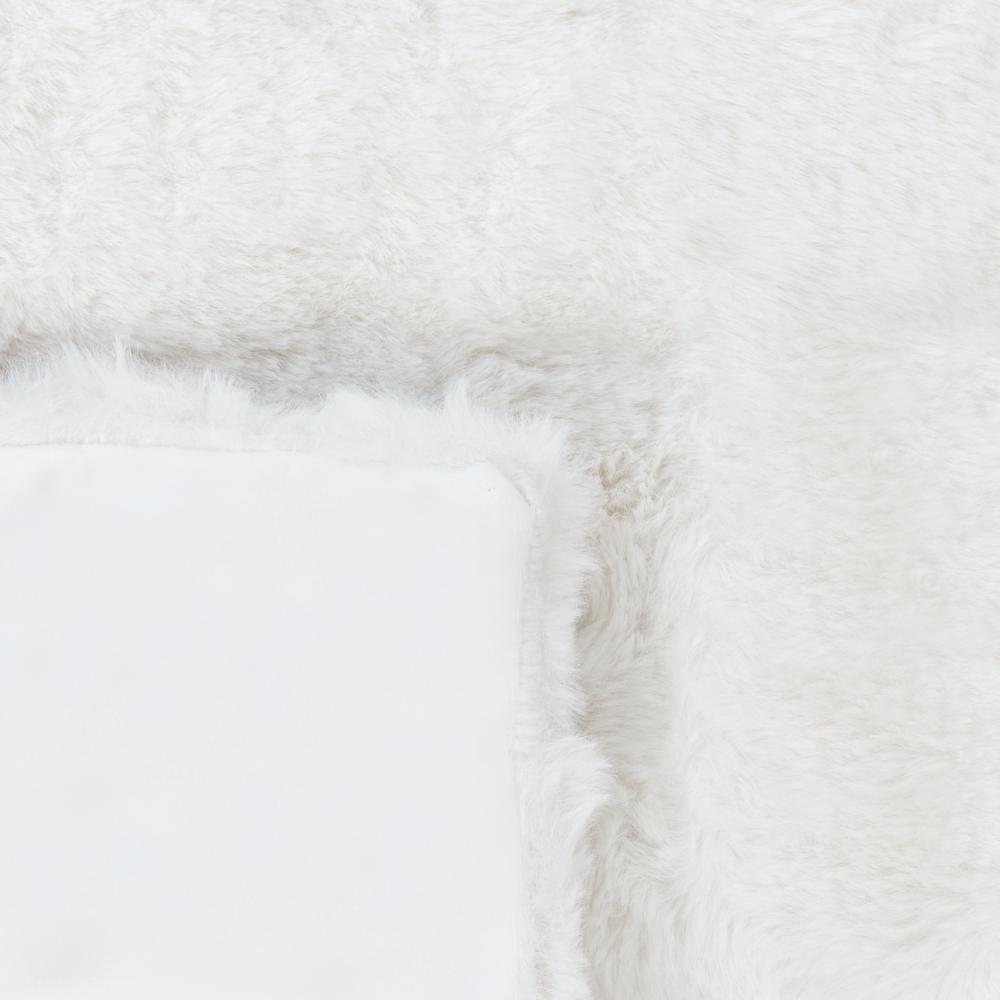 Coperta in finta pelliccia bianco 150 x 200 cm camera da letto