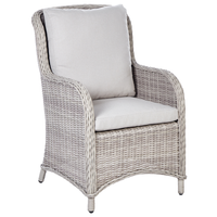 Set di 2 sedie da giardino beige rattan sintetico con cuscini da esterno moderno