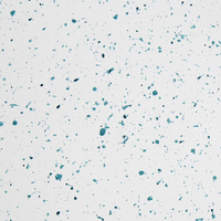 Tavolino d'accento bianco con effetto terrazzo in fibra di vetro MgO con piano rotondo a forma di clessidra resistente alle macchie UV, alla ruggine, all'acqua e al vento, moderno per il soggiorno all'aperto.