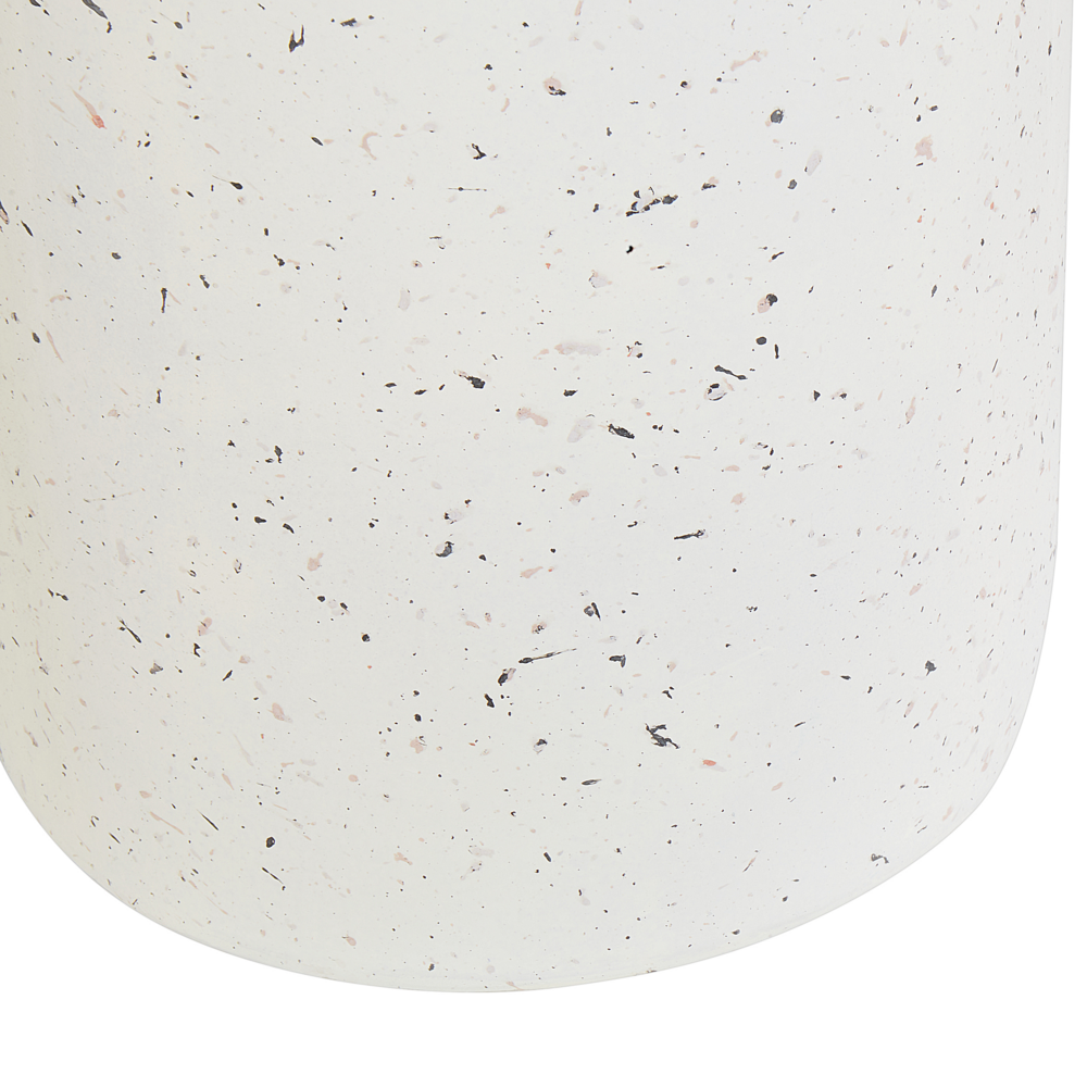 Tavolino d'accento in fibra di vetro MgO di forma rotonda con effetto terrazzo di forma bianca resistente alle macchie UV, alla ruggine, all'acqua e al vento, moderno per il soggiorno all'aperto