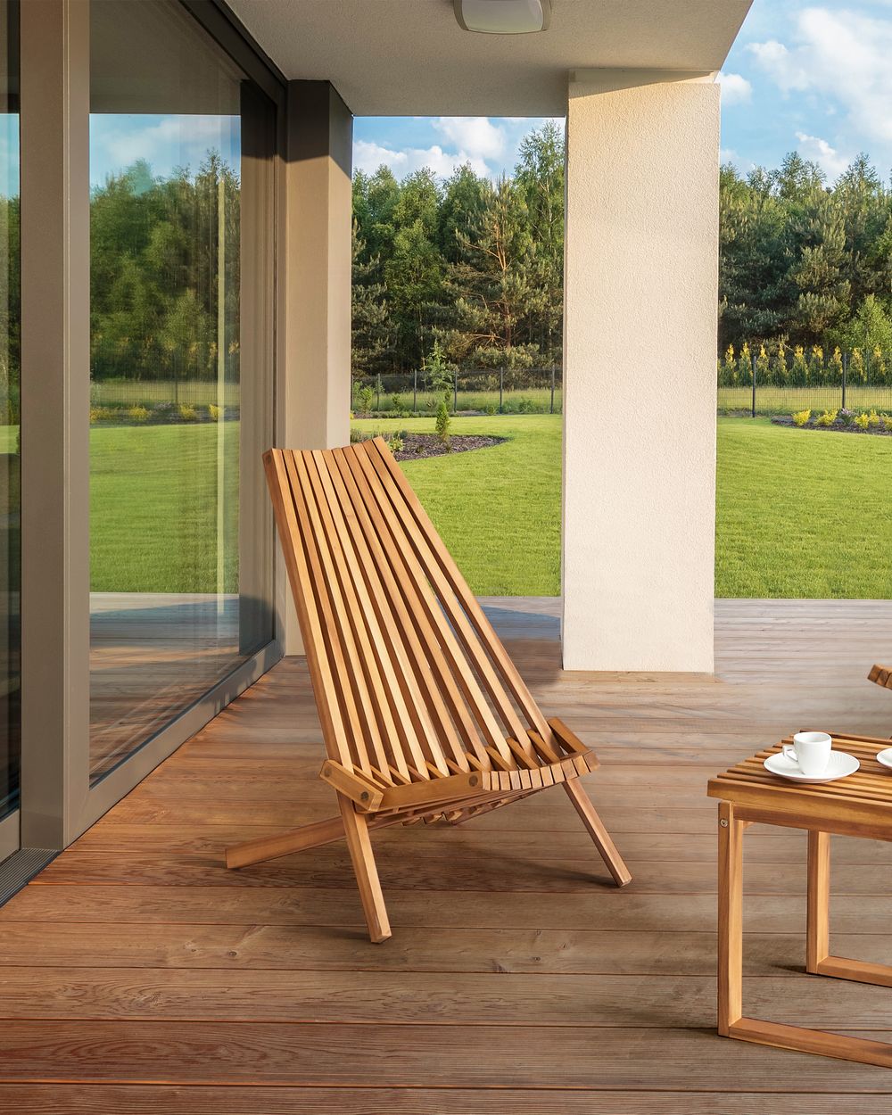 Set di 2 sedie da giardino in legno di acacia chiaro per esterni pieghevoli e sedute da bistrot in stile rustico e moderno
