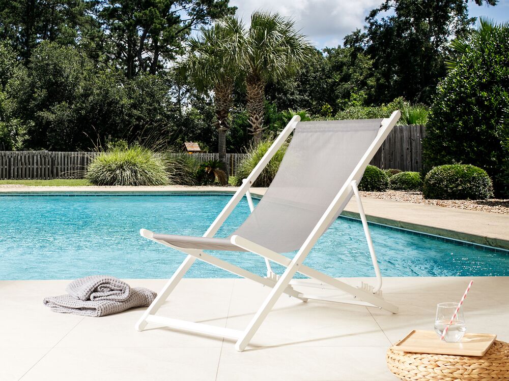 Sedia a sdraio pieghevole e reclinabile per esterno grigio e bianco piscina terrazzo giardino