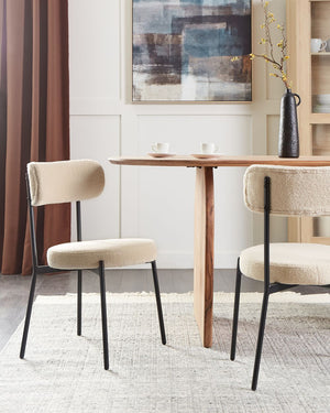 Set di 2 sedie per sala da pranzo Boucle beige chiaro Gambe in acciaio nero Sedute per sala da pranzo di design moderno